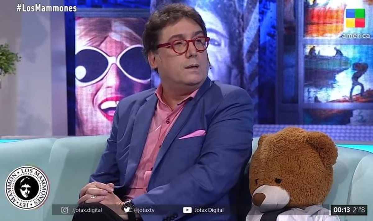 Oscar Mediavilla: Me llegan muchas fotos de desnudos al Instagram