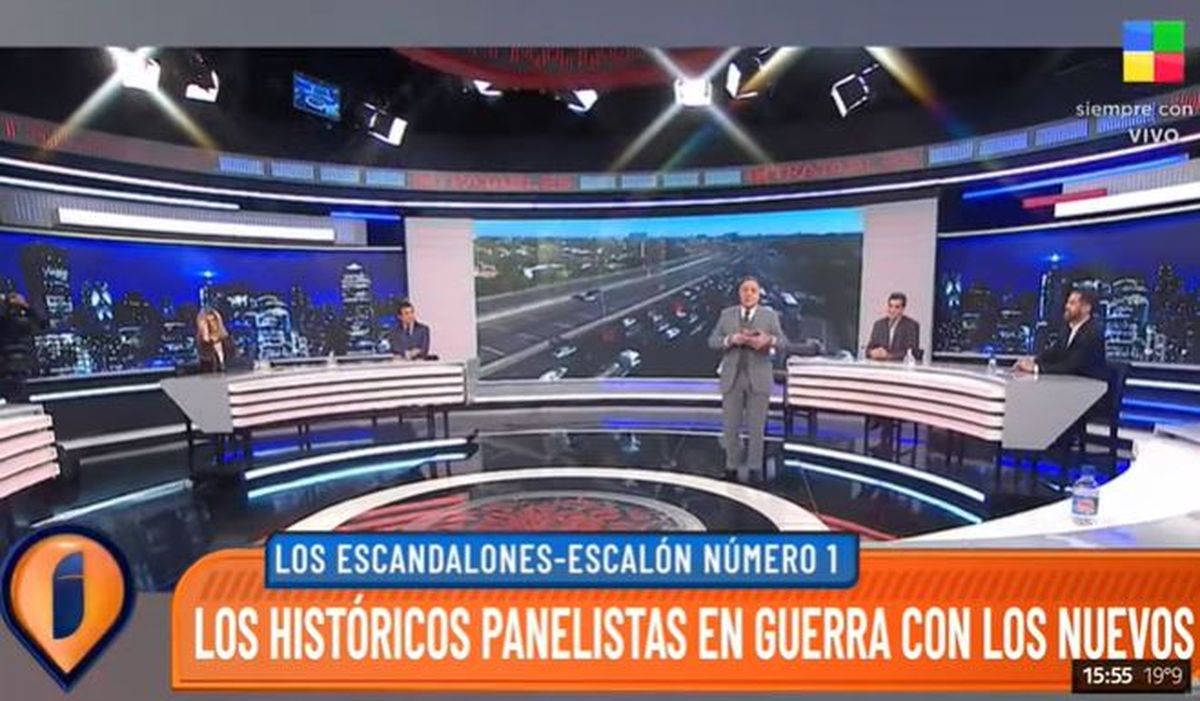 Los históricos panelistas de Intratables en guerra con los nuevos